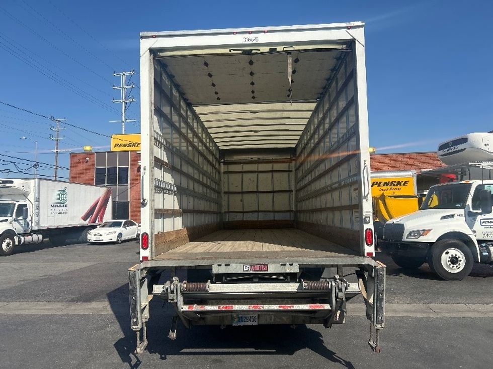 Medium Duty Box Truck-Light and Medium Duty Trucks-International-2020-MV607-Homewood-AL-181,557\n\t\tmiles-$ 54,000 - Image 8