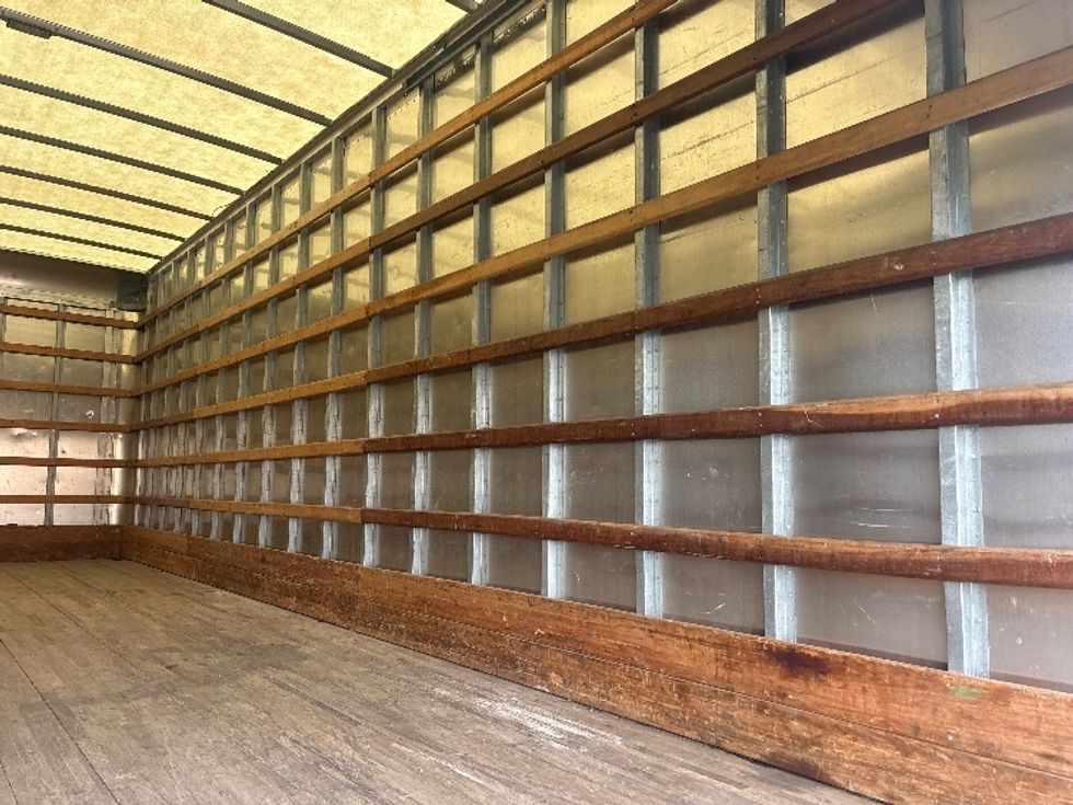 Medium Duty Box Truck-Light and Medium Duty Trucks-International-2020-MV607-Houston-TX-101,152\n\t\tmiles-$ 60,750 - Image 12