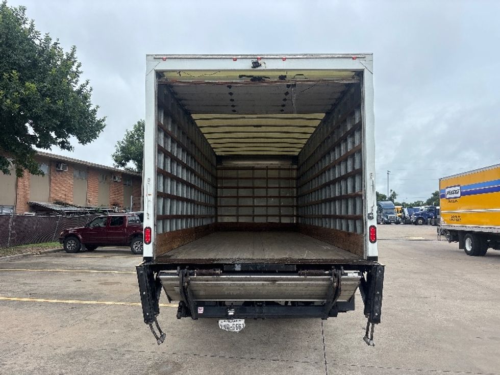 Medium Duty Box Truck-Light and Medium Duty Trucks-International-2020-MV607-Houston-TX-101,152\n\t\tmiles-$ 60,750 - Image 8
