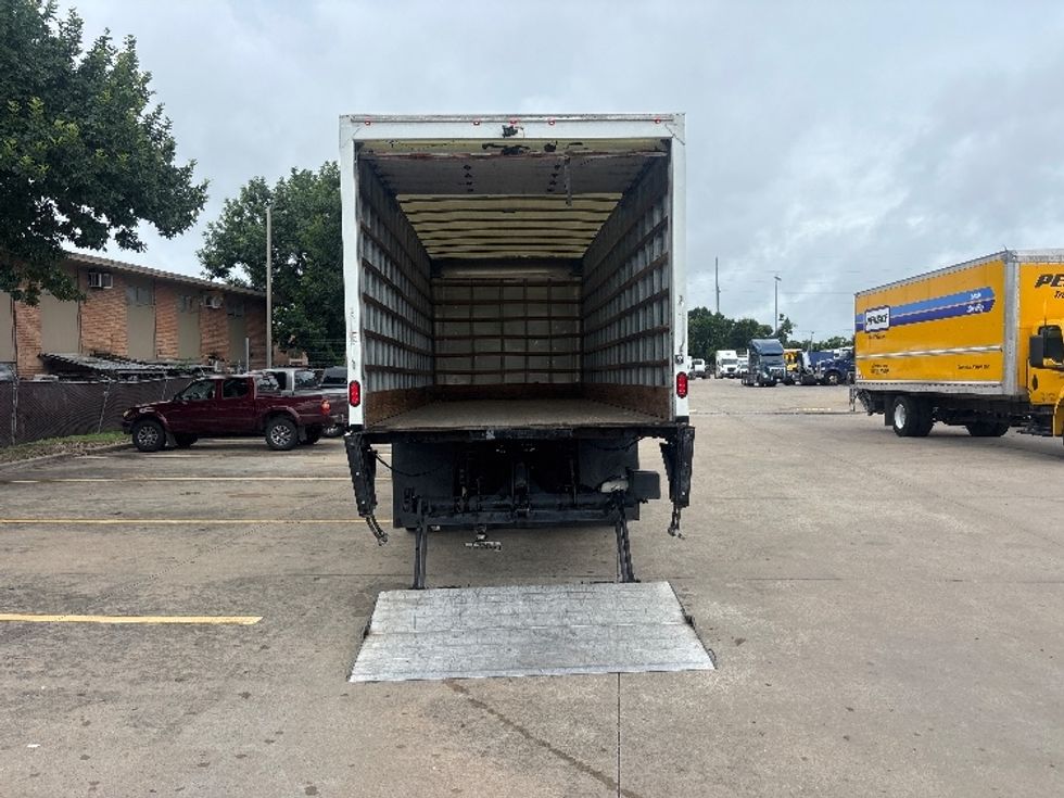 Medium Duty Box Truck-Light and Medium Duty Trucks-International-2020-MV607-Houston-TX-101,152\n\t\tmiles-$ 60,750 - Image 9