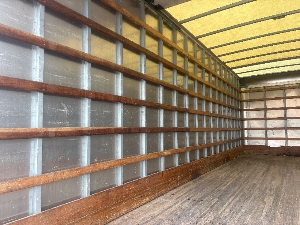 Medium Duty Box Truck-Light and Medium Duty Trucks-International-2020-MV607-Houston-TX-112,497\n\t\tmiles-$ 59,500 - Image 10