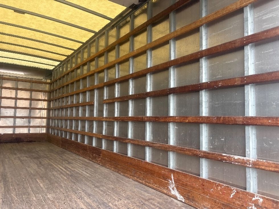 Medium Duty Box Truck-Light and Medium Duty Trucks-International-2020-MV607-Houston-TX-112,497\n\t\tmiles-$ 59,500 - Image 11