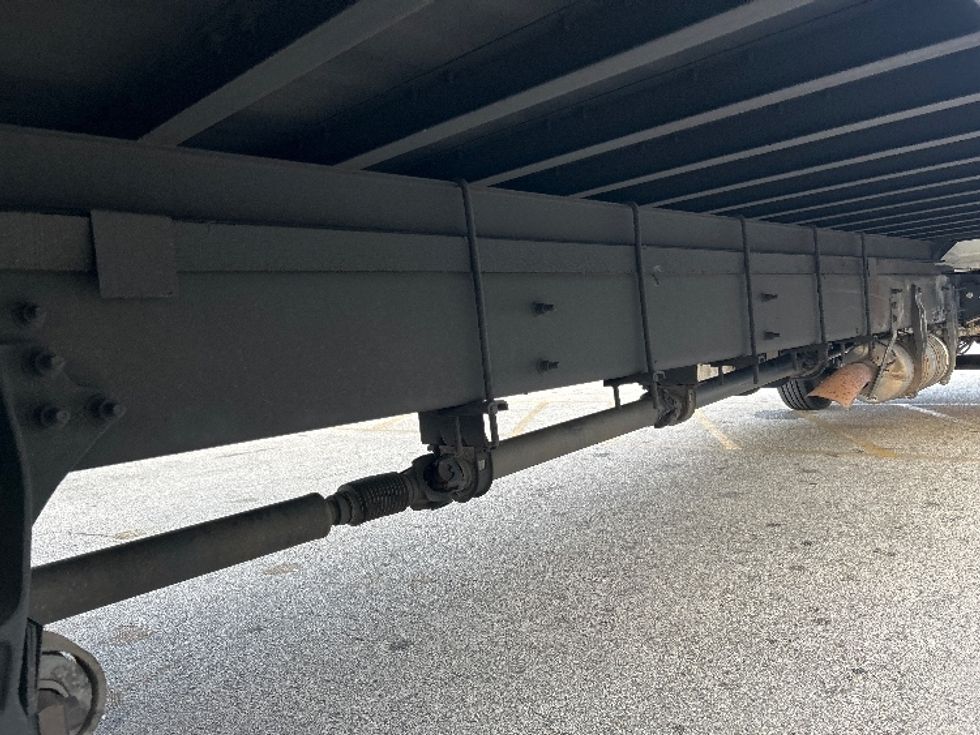 Medium Duty Box Truck-Light and Medium Duty Trucks-International-2020-MV607-Houston-TX-300,974\n\t\tmiles-$ 31,000 - Image 14