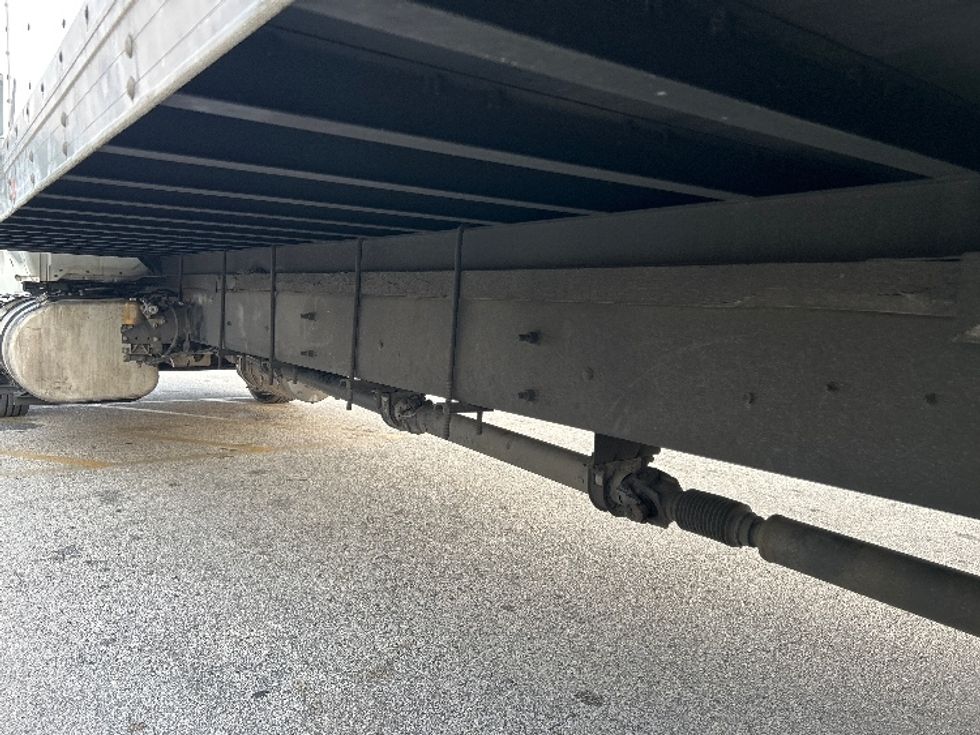 Medium Duty Box Truck-Light and Medium Duty Trucks-International-2020-MV607-Houston-TX-300,974\n\t\tmiles-$ 31,000 - Image 5
