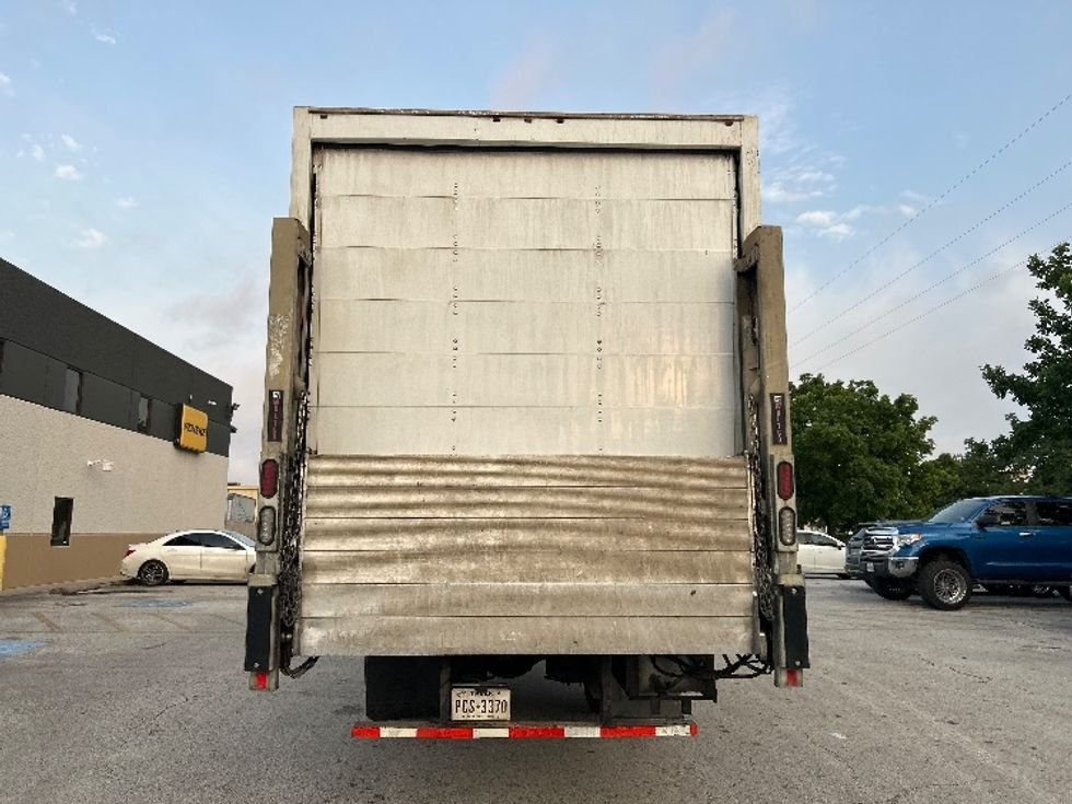 Medium Duty Box Truck-Light and Medium Duty Trucks-International-2020-MV607-Houston-TX-300,974\n\t\tmiles-$ 31,000 - Image 7