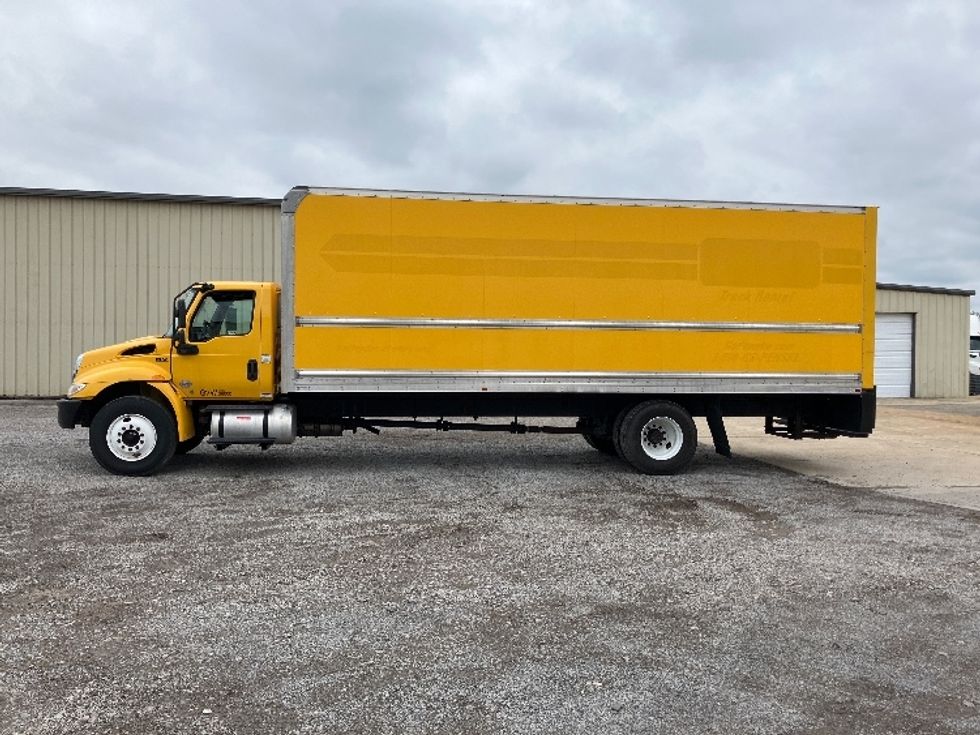 Medium Duty Box Truck-Light and Medium Duty Trucks-International-2020-MV607-Hueytown-AL-175,879\n\t\tmiles-$ 45,250 - Image 4