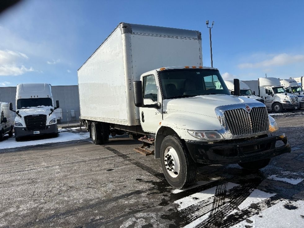 Medium Duty Box Truck-Light and Medium Duty Trucks-International-2020-MV607-Indianapolis-IN-102,034\n\t\tmiles-$ 60,000 - Image 3