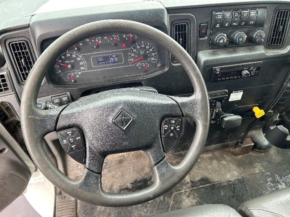 Medium Duty Box Truck-Light and Medium Duty Trucks-International-2020-MV607-Indianapolis-IN-102,034\n\t\tmiles-$ 60,000 - Image 18