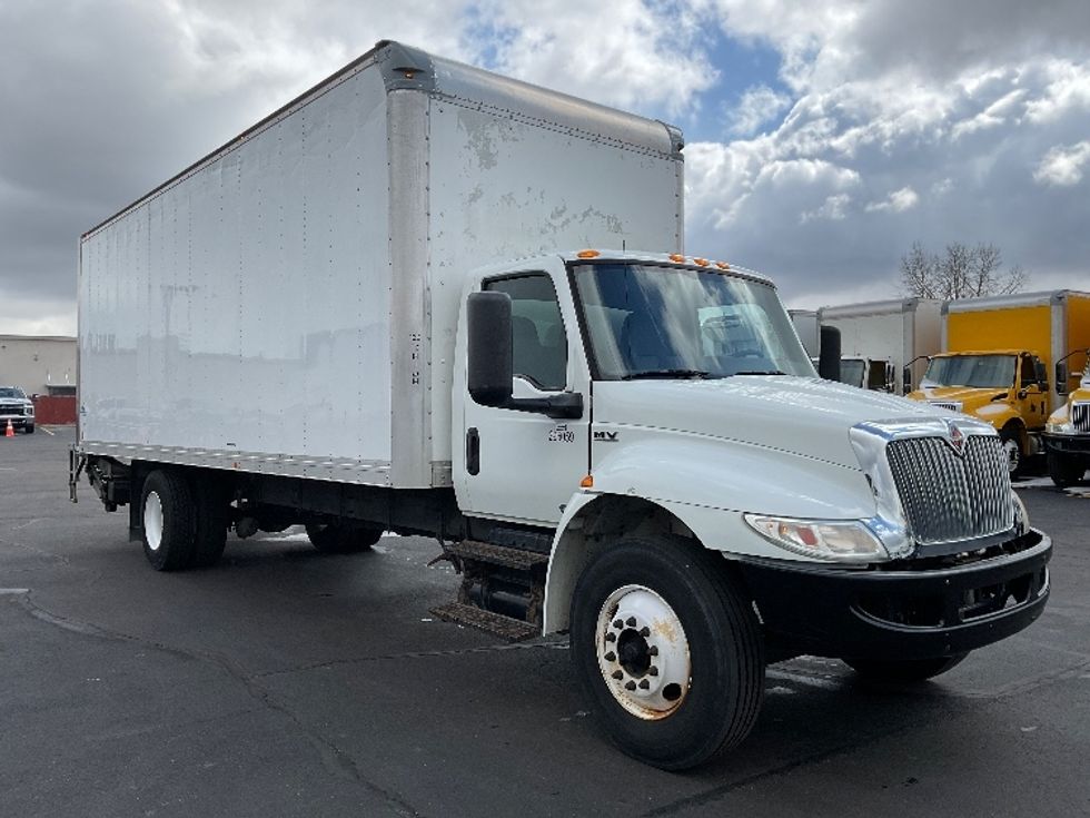 Medium Duty Box Truck-Light and Medium Duty Trucks-International-2020-MV607-Indianapolis-IN-108,113\n\t\tmiles-$ 58,250 - Image 1