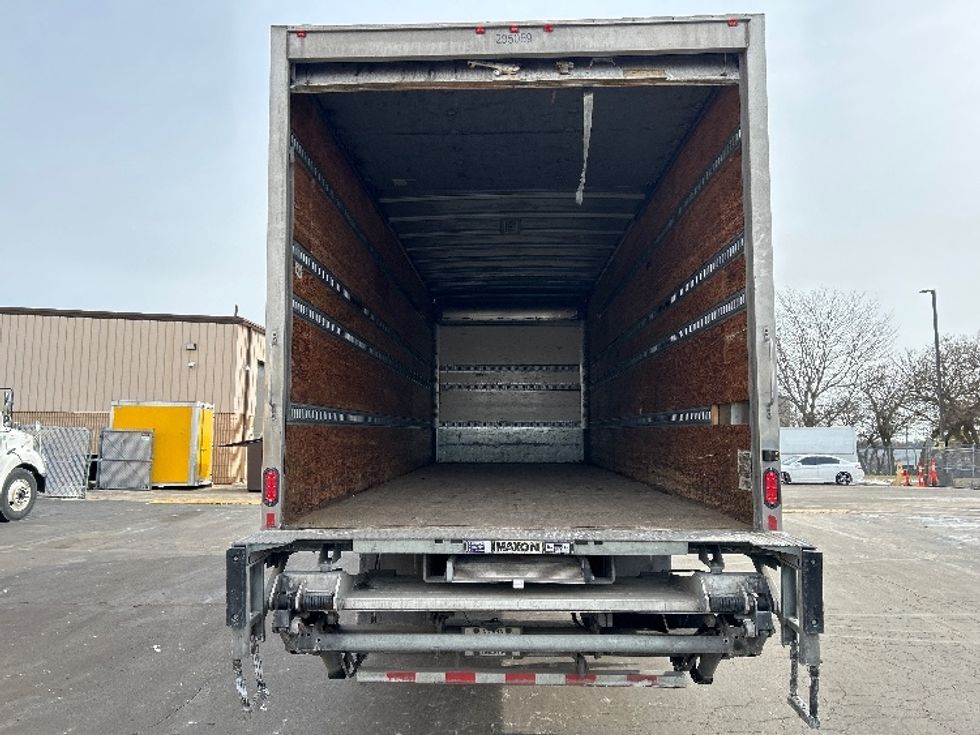 Medium Duty Box Truck-Light and Medium Duty Trucks-International-2020-MV607-Indianapolis-IN-108,113\n\t\tmiles-$ 58,250 - Image 8