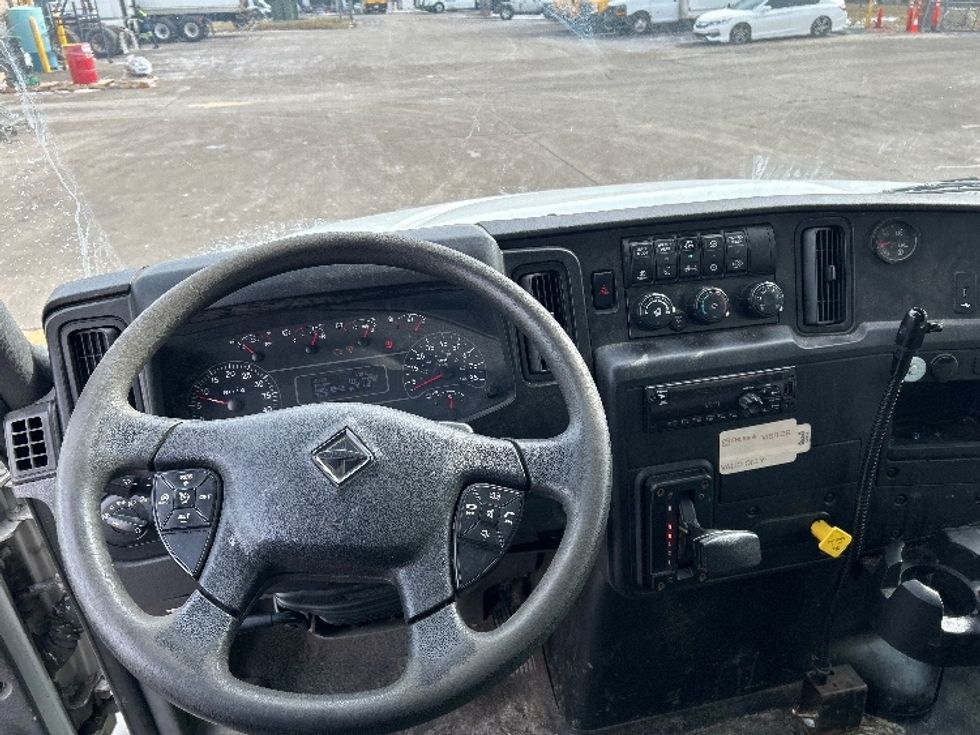 Medium Duty Box Truck-Light and Medium Duty Trucks-International-2020-MV607-Indianapolis-IN-108,113\n\t\tmiles-$ 58,250 - Image 18