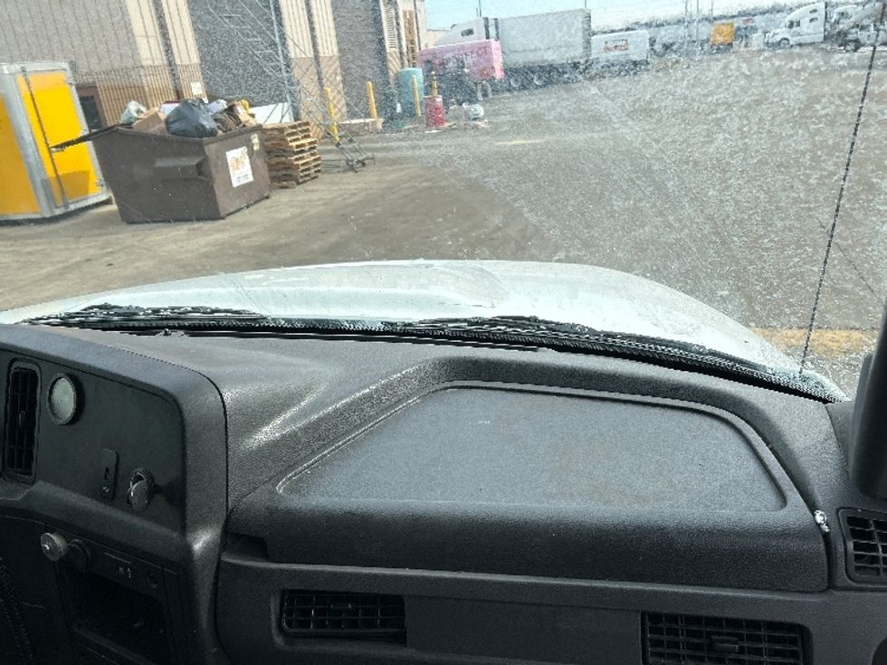 Medium Duty Box Truck-Light and Medium Duty Trucks-International-2020-MV607-Indianapolis-IN-108,113\n\t\tmiles-$ 58,250 - Image 21