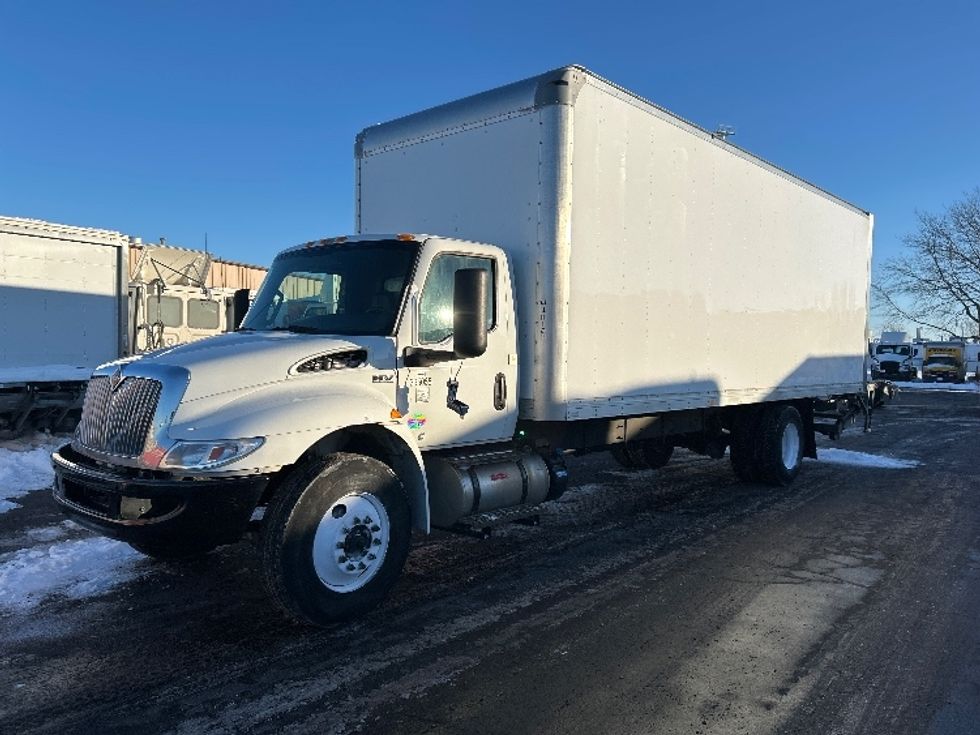 Medium Duty Box Truck-Light and Medium Duty Trucks-International-2020-MV607-Indianapolis-IN-120,022\n\t\tmiles-$ 58,000 - Image 3