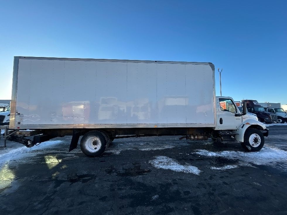 Medium Duty Box Truck-Light and Medium Duty Trucks-International-2020-MV607-Indianapolis-IN-120,022\n\t\tmiles-$ 58,000 - Image 15