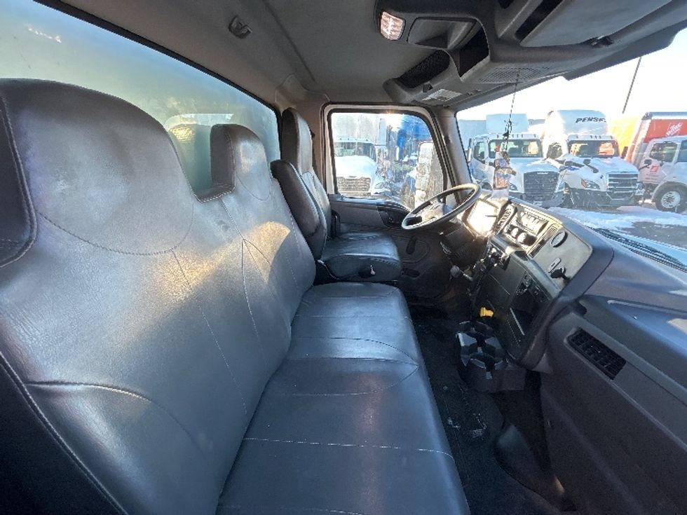 Medium Duty Box Truck-Light and Medium Duty Trucks-International-2020-MV607-Indianapolis-IN-120,022\n\t\tmiles-$ 58,000 - Image 22