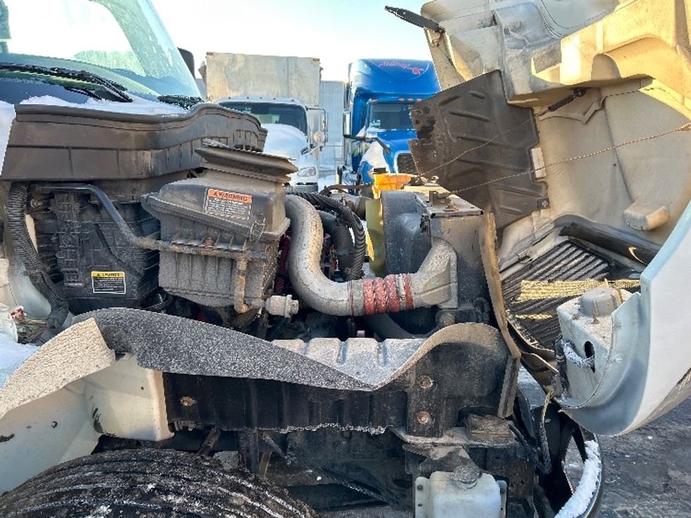 Medium Duty Box Truck-Light and Medium Duty Trucks-International-2020-MV607-Indianapolis-IN-120,022\n\t\tmiles-$ 58,000 - Image 23