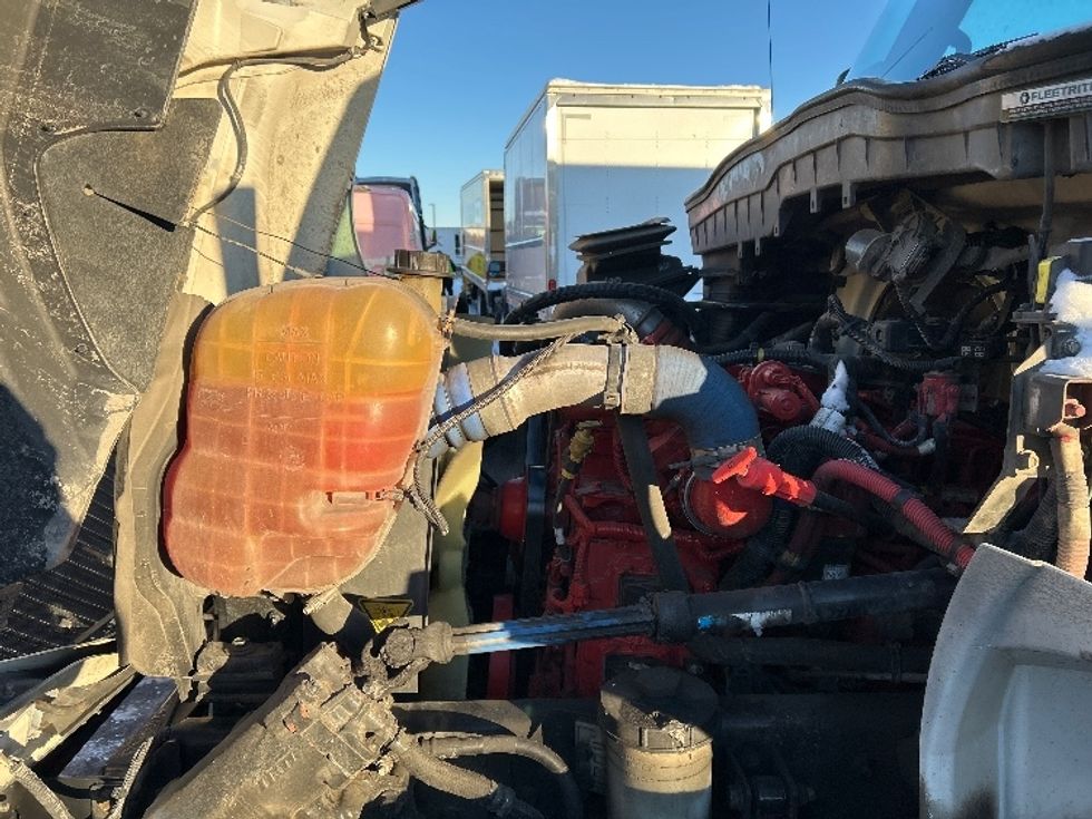 Medium Duty Box Truck-Light and Medium Duty Trucks-International-2020-MV607-Indianapolis-IN-120,022\n\t\tmiles-$ 58,000 - Image 24