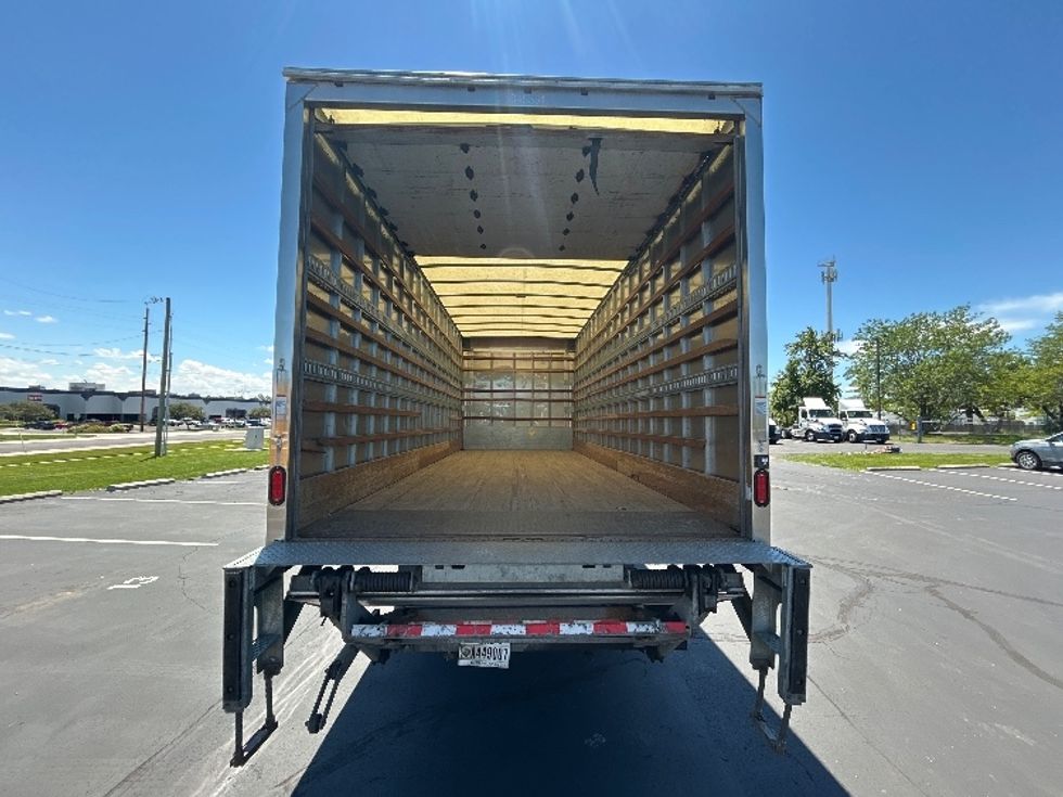 Medium Duty Box Truck-Light and Medium Duty Trucks-International-2020-MV607-Indianapolis-IN-139,836\n\t\tmiles-$ 57,000 - Image 8