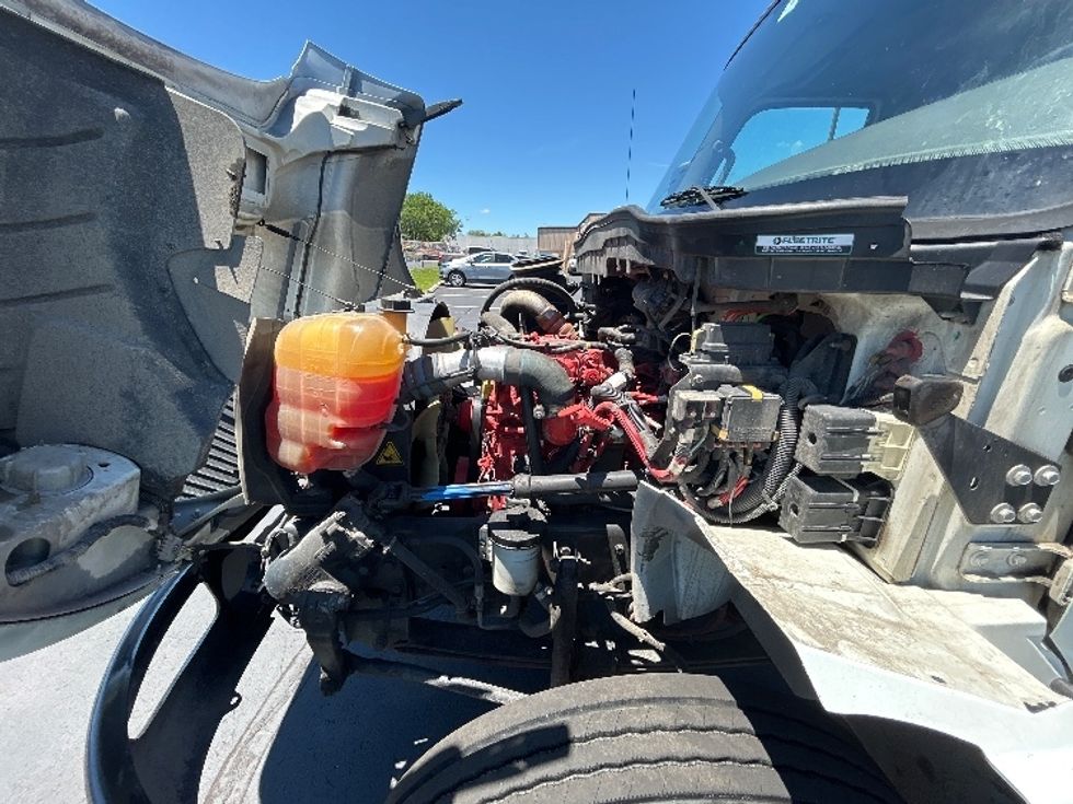 Medium Duty Box Truck-Light and Medium Duty Trucks-International-2020-MV607-Indianapolis-IN-139,836\n\t\tmiles-$ 57,000 - Image 24