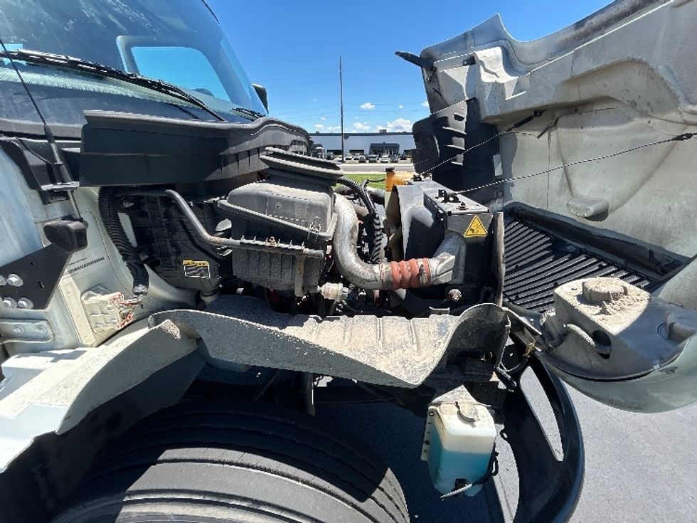 Medium Duty Box Truck-Light and Medium Duty Trucks-International-2020-MV607-Indianapolis-IN-139,836\n\t\tmiles-$ 57,000 - Image 23