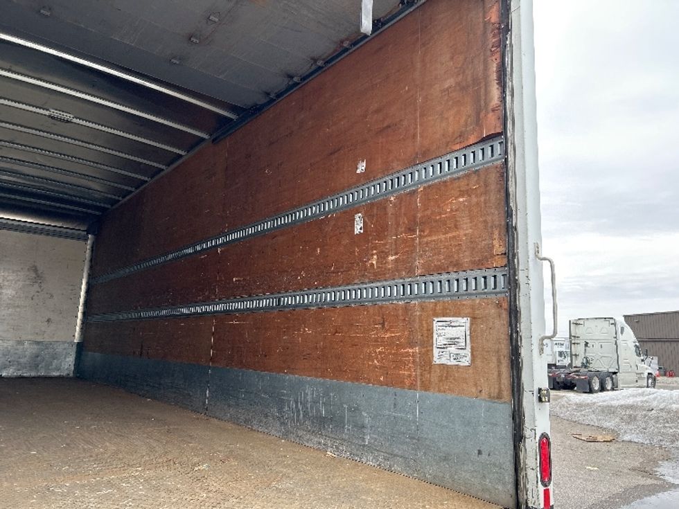 Medium Duty Box Truck-Light and Medium Duty Trucks-International-2020-MV607-Indianapolis-IN-160,507\n\t\tmiles-$ 47,000 - Image 12