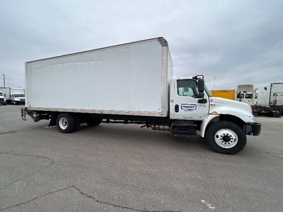 Medium Duty Box Truck-Light and Medium Duty Trucks-International-2020-MV607-Indianapolis-IN-160,507\n\t\tmiles-$ 47,000 - Image 15