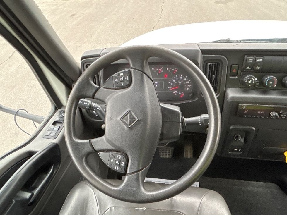 Medium Duty Box Truck-Light and Medium Duty Trucks-International-2020-MV607-Indianapolis-IN-160,507\n\t\tmiles-$ 47,000 - Image 18