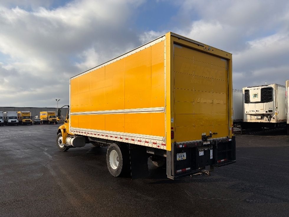 Medium Duty Box Truck-Light and Medium Duty Trucks-International-2020-MV607-Indianapolis-IN-180,535\n\t\tmiles-$ 31,750 - Image 6