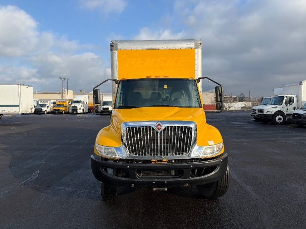 Medium Duty Box Truck-Light and Medium Duty Trucks-International-2020-MV607-Indianapolis-IN-180,535\n\t\tmiles-$ 31,750 - Image 2