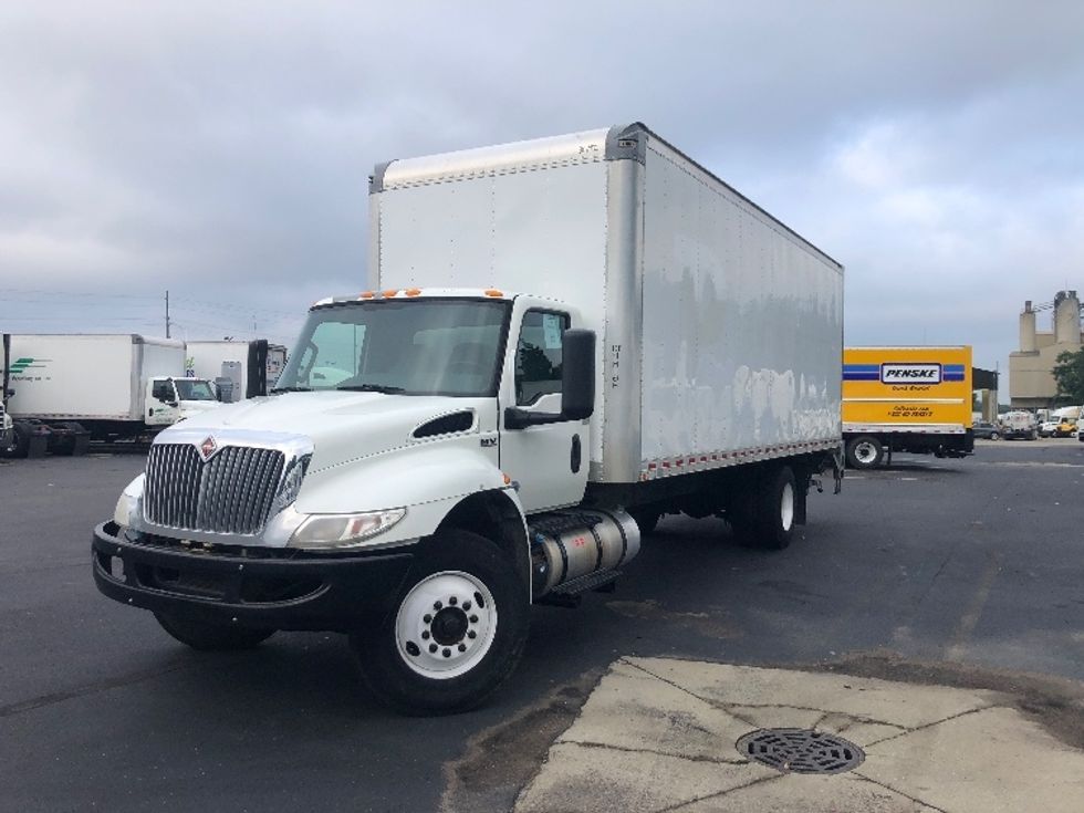 Medium Duty Box Truck-Light and Medium Duty Trucks-International-2020-MV607-Indianapolis-IN-210,464\n\t\tmiles-$ 45,500 - Image 3