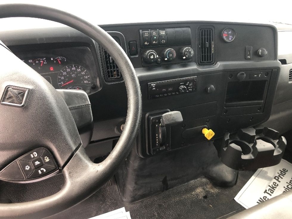 Medium Duty Box Truck-Light and Medium Duty Trucks-International-2020-MV607-Indianapolis-IN-210,464\n\t\tmiles-$ 45,500 - Image 18