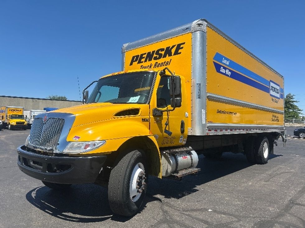 Medium Duty Box Truck-Light and Medium Duty Trucks-International-2020-MV607-Indianapolis-IN-215,529\n\t\tmiles-$ 38,250 - Image 3