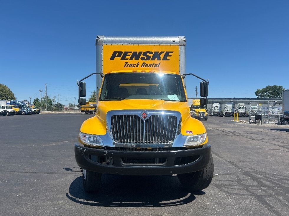 Medium Duty Box Truck-Light and Medium Duty Trucks-International-2020-MV607-Indianapolis-IN-215,529\n\t\tmiles-$ 38,250 - Image 2