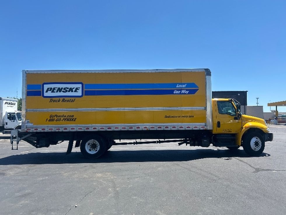 Medium Duty Box Truck-Light and Medium Duty Trucks-International-2020-MV607-Indianapolis-IN-215,529\n\t\tmiles-$ 38,250 - Image 15