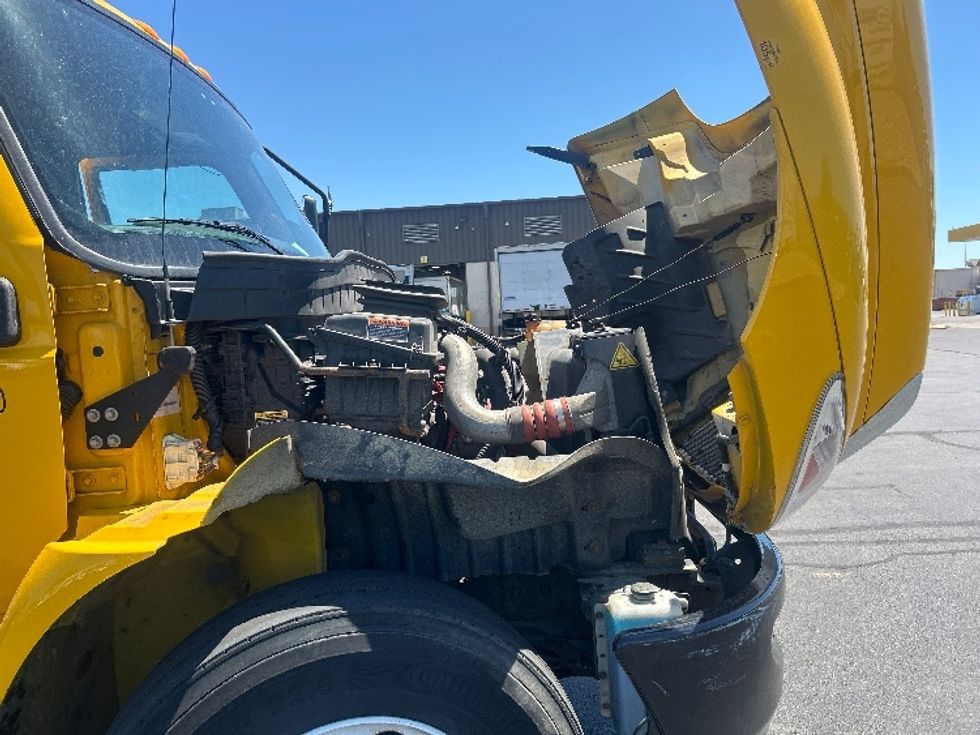 Medium Duty Box Truck-Light and Medium Duty Trucks-International-2020-MV607-Indianapolis-IN-215,529\n\t\tmiles-$ 38,250 - Image 22