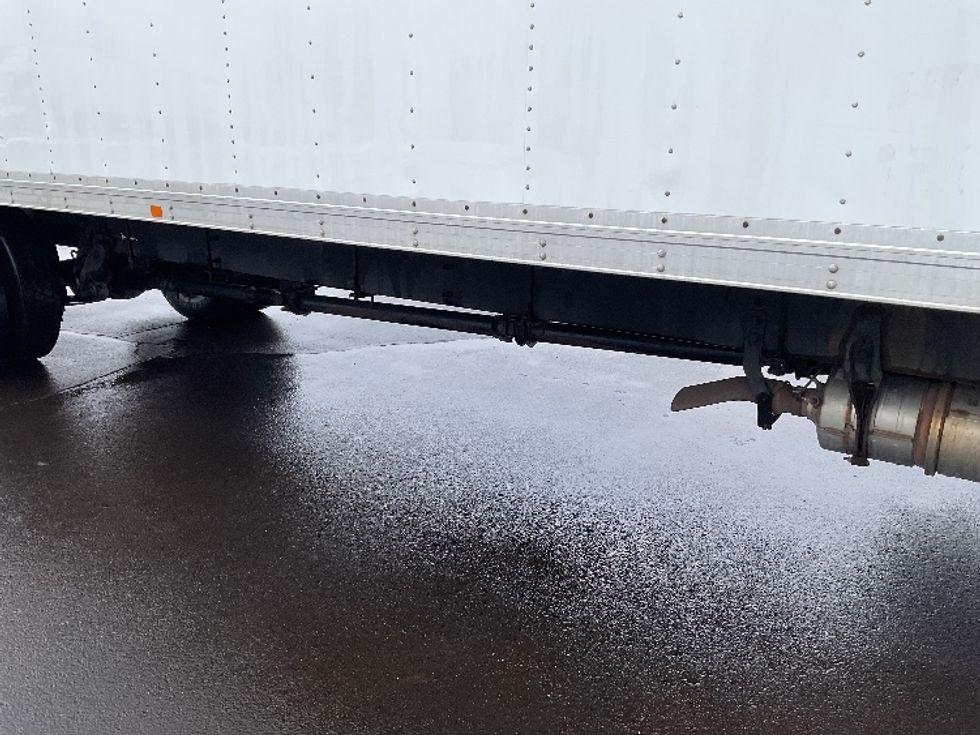 Medium Duty Box Truck-Light and Medium Duty Trucks-International-2020-MV607-Indianapolis-IN-233,195\n\t\tmiles-$ 30,750 - Image 14