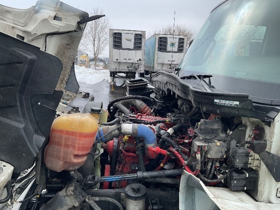 Medium Duty Box Truck-Light and Medium Duty Trucks-International-2020-MV607-Indianapolis-IN-233,195\n\t\tmiles-$ 30,750 - Image 23