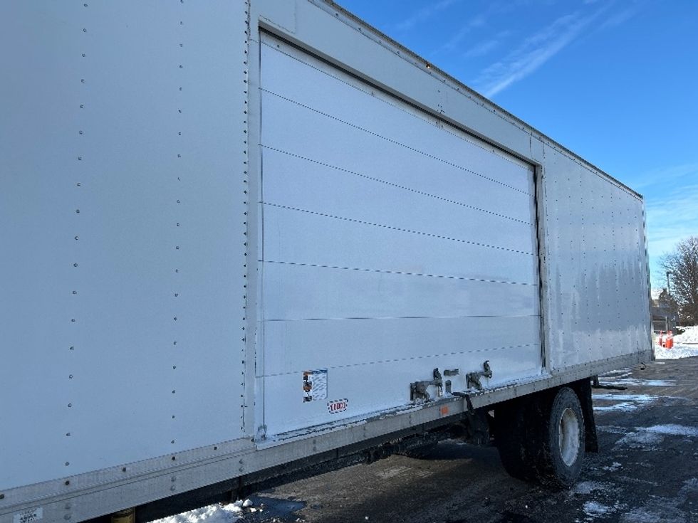 Medium Duty Box Truck-Light and Medium Duty Trucks-International-2020-MV607-Indianapolis-IN-233,195\n\t\tmiles-$ 30,750 - Image 24
