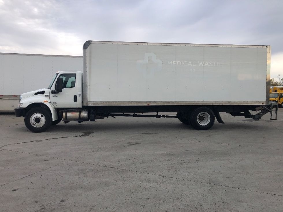 Medium Duty Box Truck-Light and Medium Duty Trucks-International-2020-MV607-Indianapolis-IN-241,205\n\t\tmiles-$ 36,500 - Image 4