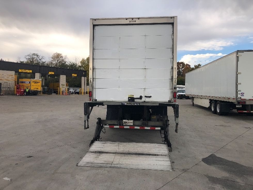 Medium Duty Box Truck-Light and Medium Duty Trucks-International-2020-MV607-Indianapolis-IN-241,205\n\t\tmiles-$ 36,500 - Image 9
