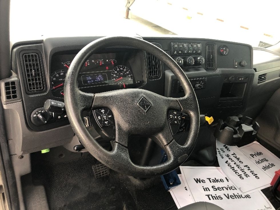 Medium Duty Box Truck-Light and Medium Duty Trucks-International-2020-MV607-Indianapolis-IN-241,205\n\t\tmiles-$ 36,500 - Image 17