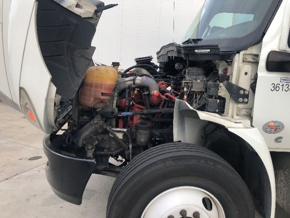 Medium Duty Box Truck-Light and Medium Duty Trucks-International-2020-MV607-Indianapolis-IN-241,205\n\t\tmiles-$ 36,500 - Image 24