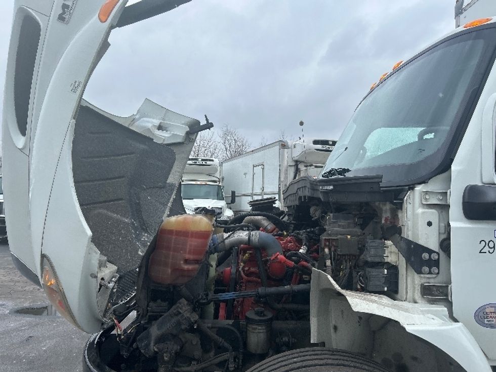 Medium Duty Box Truck-Light and Medium Duty Trucks-International-2020-MV607-Indianapolis-IN-81,513\n\t\tmiles-$ 61,250 - Image 22