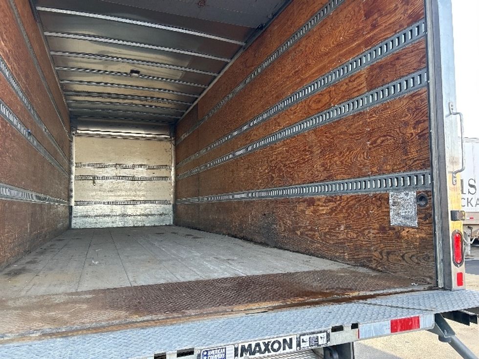 Medium Duty Box Truck-Light and Medium Duty Trucks-International-2020-MV607-Indianapolis-IN-82,425\n\t\tmiles-$ 67,250 - Image 12