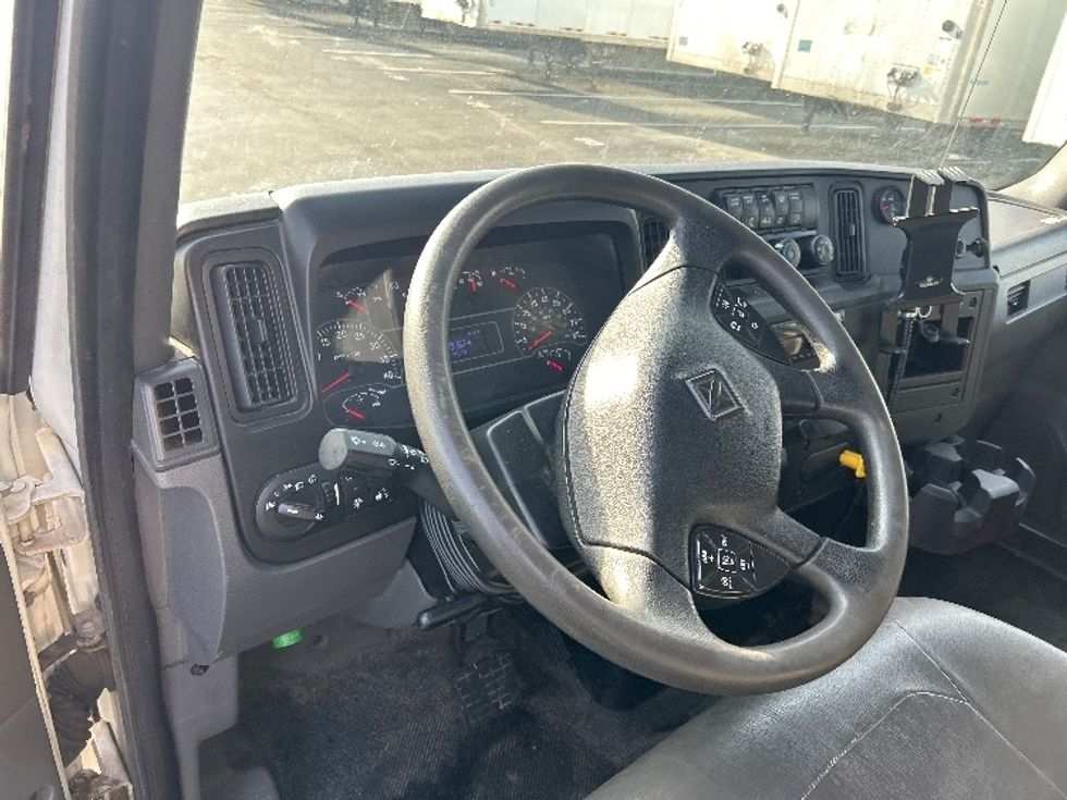 Medium Duty Box Truck-Light and Medium Duty Trucks-International-2020-MV607-Indianapolis-IN-82,425\n\t\tmiles-$ 67,250 - Image 17