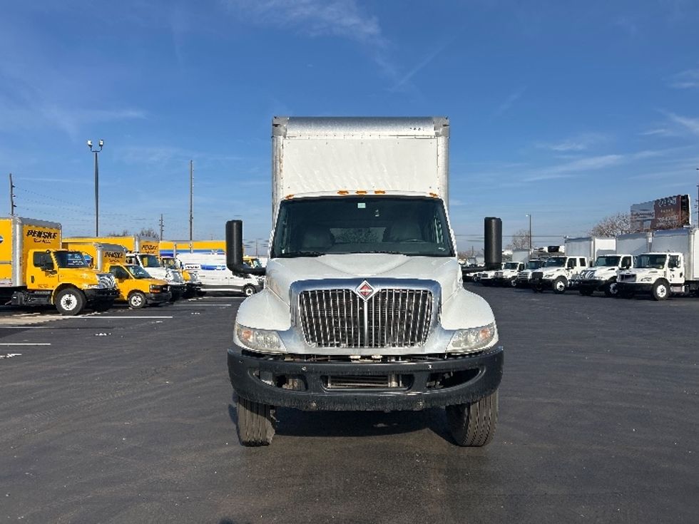 Medium Duty Box Truck-Light and Medium Duty Trucks-International-2020-MV607-Indianapolis-IN-82,425\n\t\tmiles-$ 67,250 - Image 2