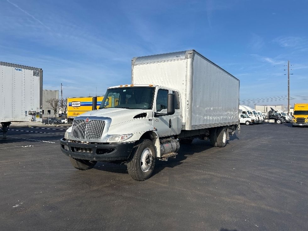 Medium Duty Box Truck-Light and Medium Duty Trucks-International-2020-MV607-Indianapolis-IN-82,425\n\t\tmiles-$ 67,250 - Image 3