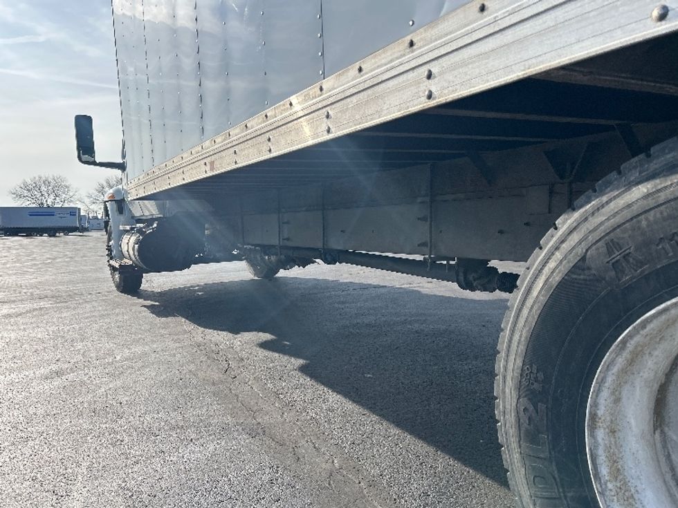 Medium Duty Box Truck-Light and Medium Duty Trucks-International-2020-MV607-Indianapolis-IN-82,425\n\t\tmiles-$ 67,250 - Image 5