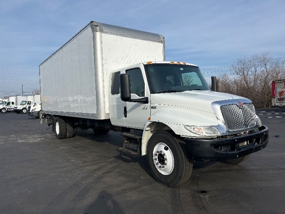 Medium Duty Box Truck-Light and Medium Duty Trucks-International-2020-MV607-Indianapolis-IN-86,611\n\t\tmiles-$ 66,750 - Image 1