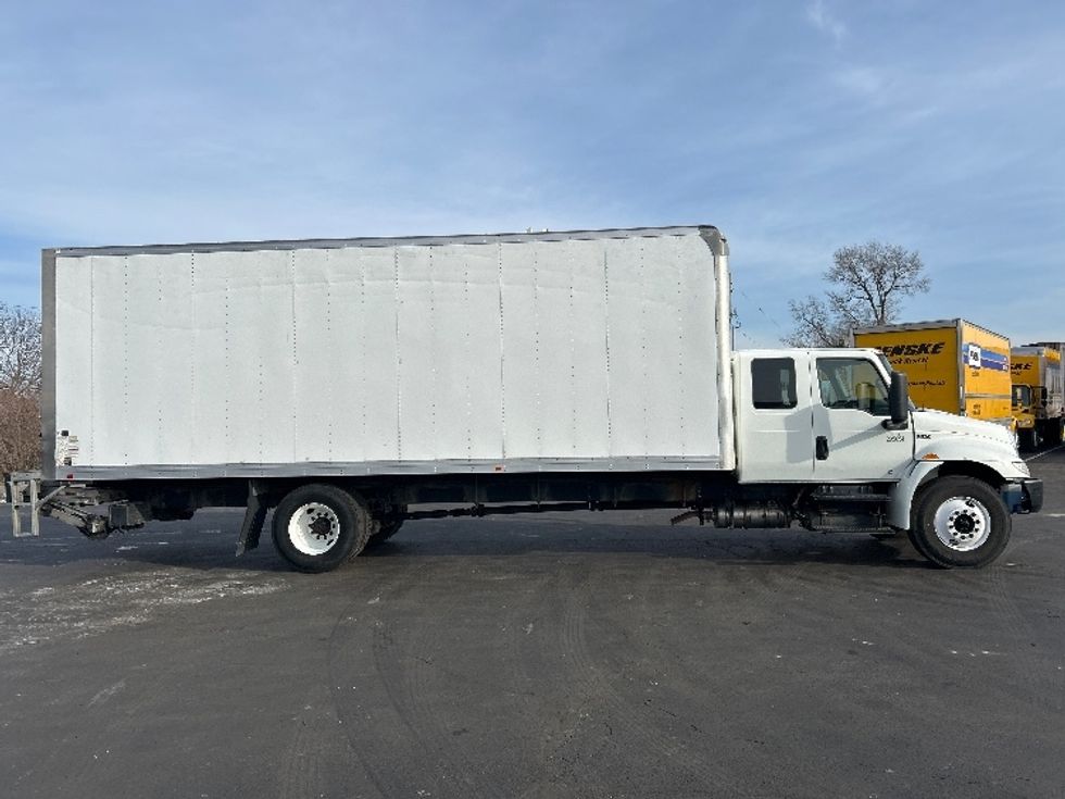 Medium Duty Box Truck-Light and Medium Duty Trucks-International-2020-MV607-Indianapolis-IN-86,611\n\t\tmiles-$ 66,750 - Image 15